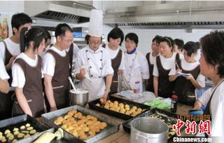 家政服務(wù)業(yè)亂象如何治 培育品牌企業(yè)或成 良方